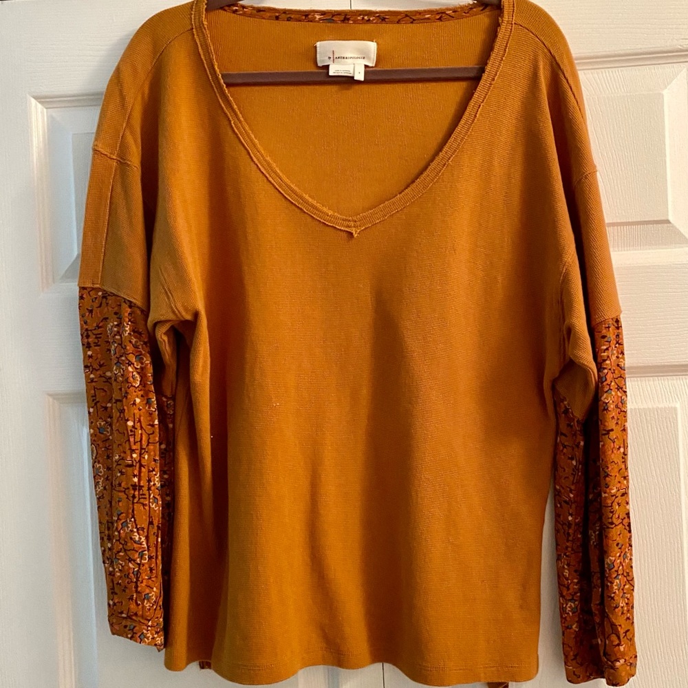 Anthropologie v-neck top